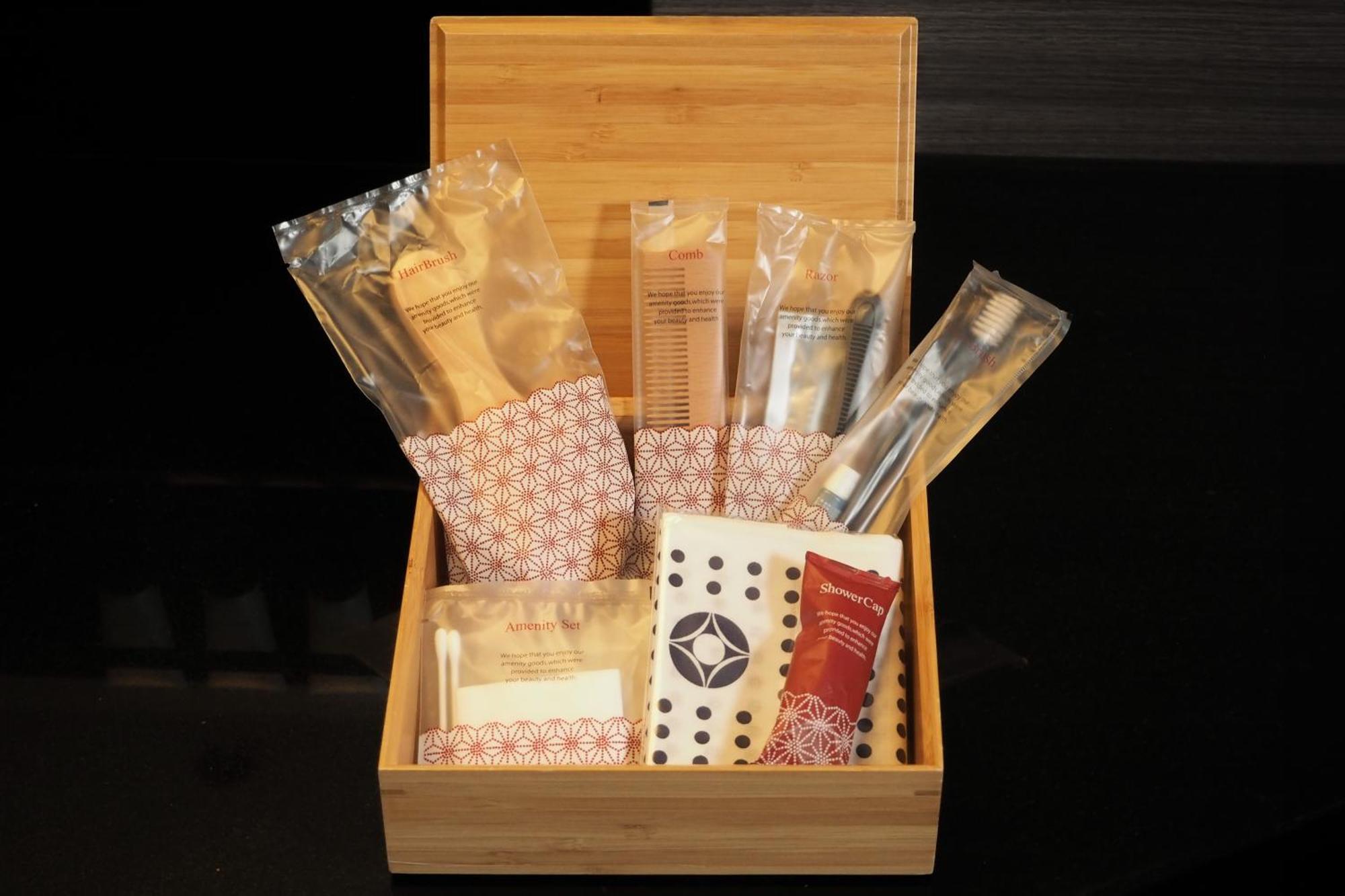 Hotel New Otani Tokyo The Main Exteriér fotografie A box of spa products